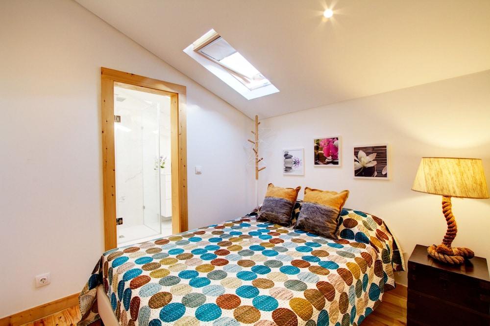 A new Studio Apartment With Amazing Views of the River Tagus