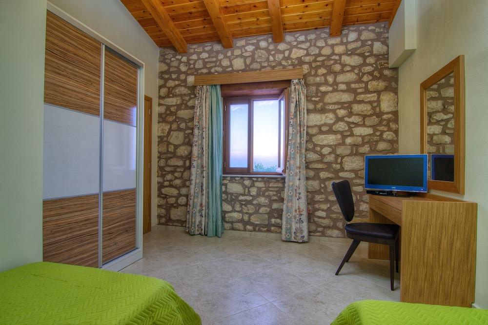 Green Paradise Villa