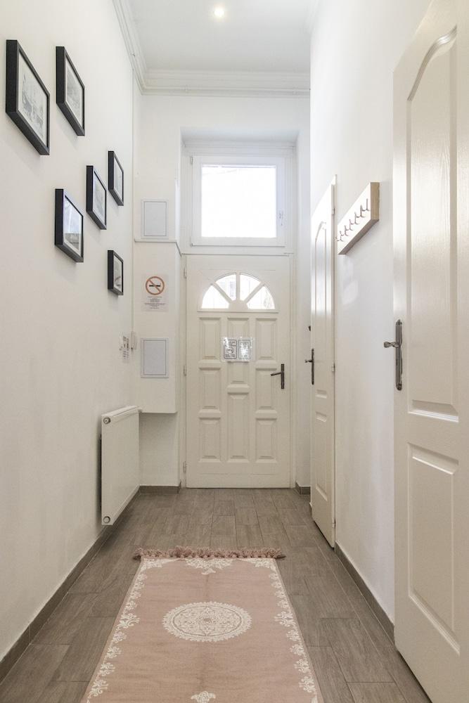 Real Apartments Revay