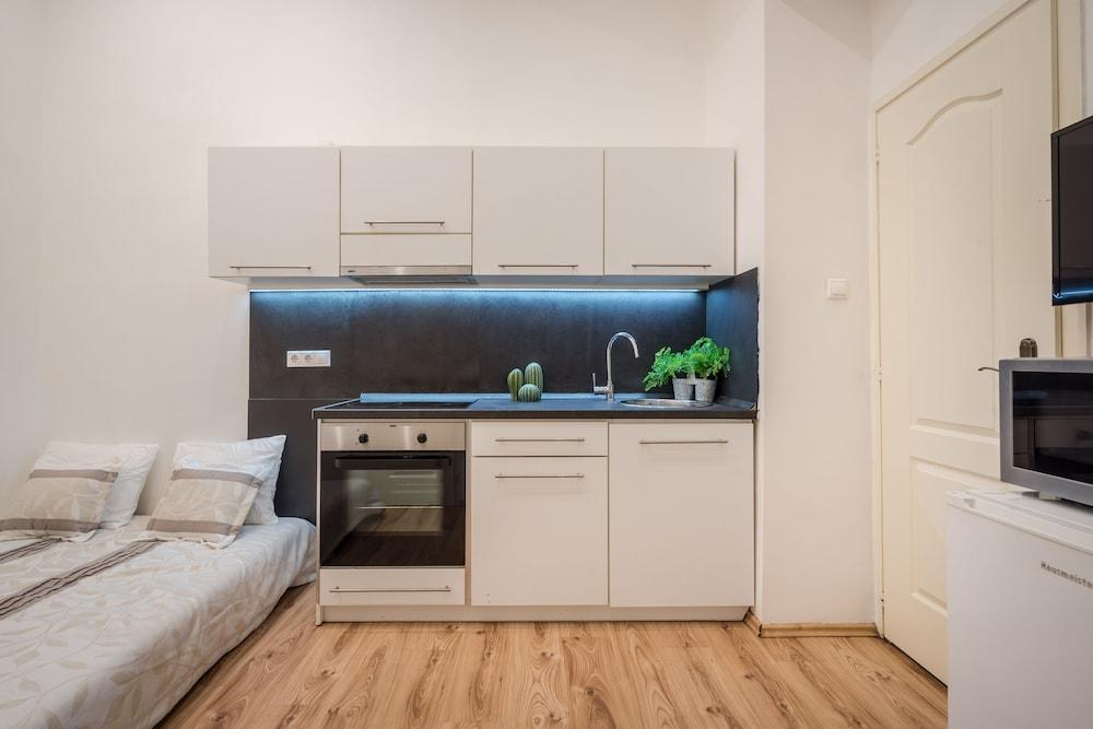 Real Apartments Vadasz