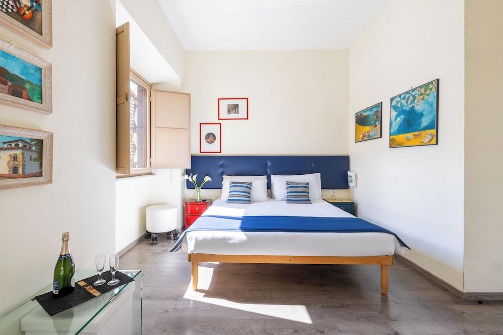 Superior Relais Temple View