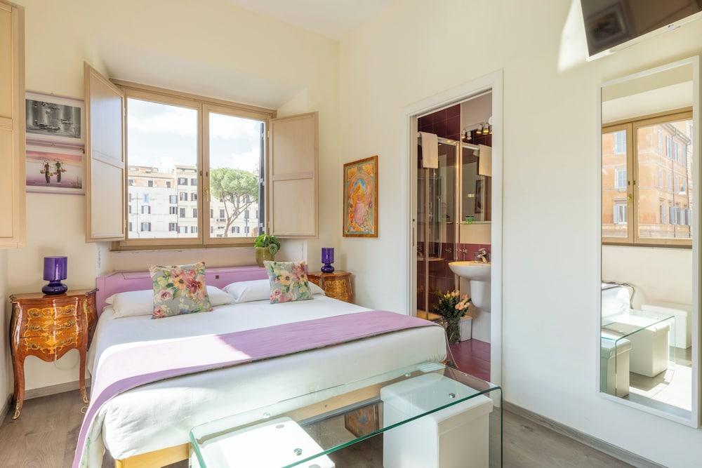 Superior Relais Temple View