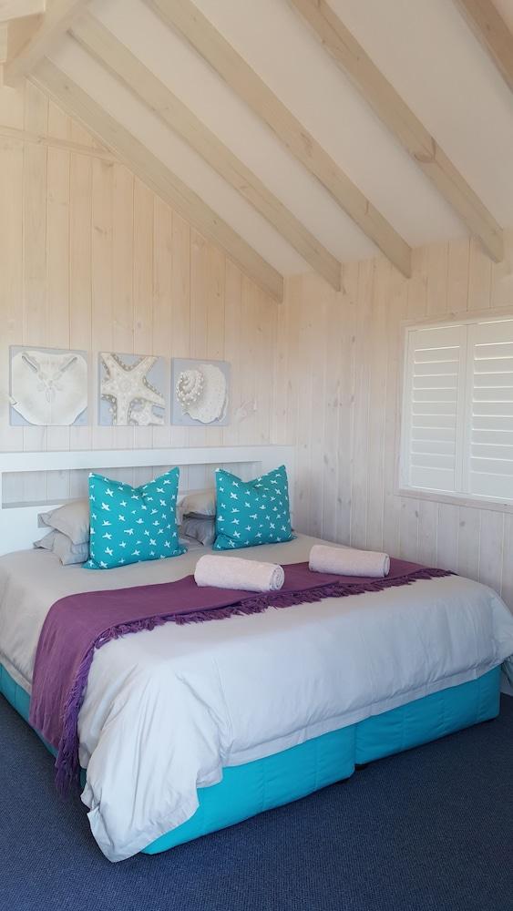 Brenton On Sea Cottages