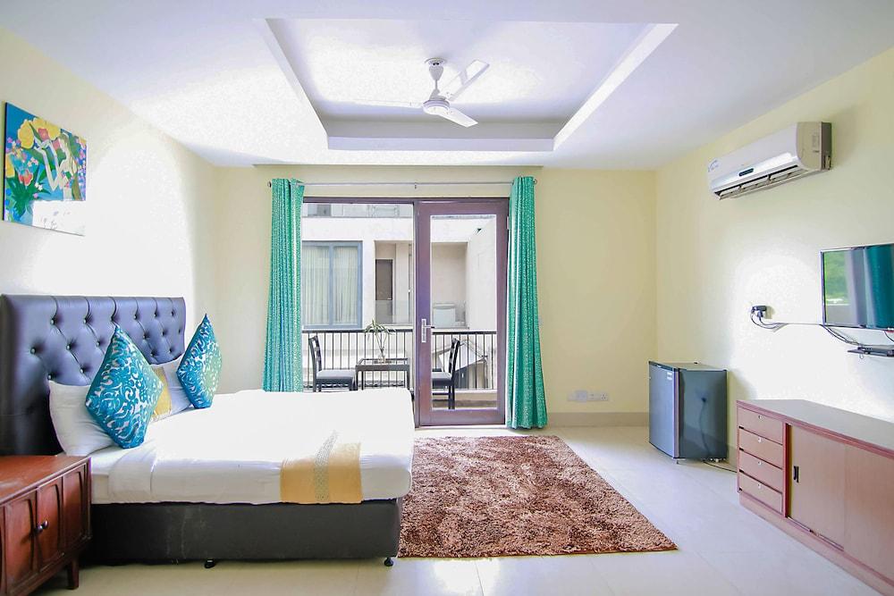 Hotel Mayarch Premium