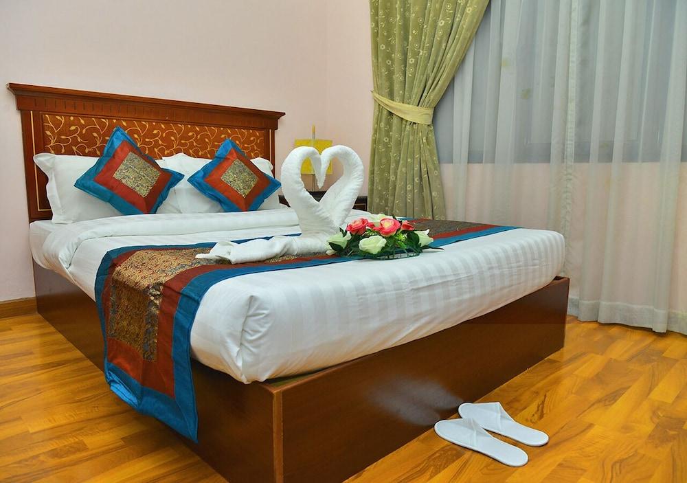 Pearl Bahrain Suites