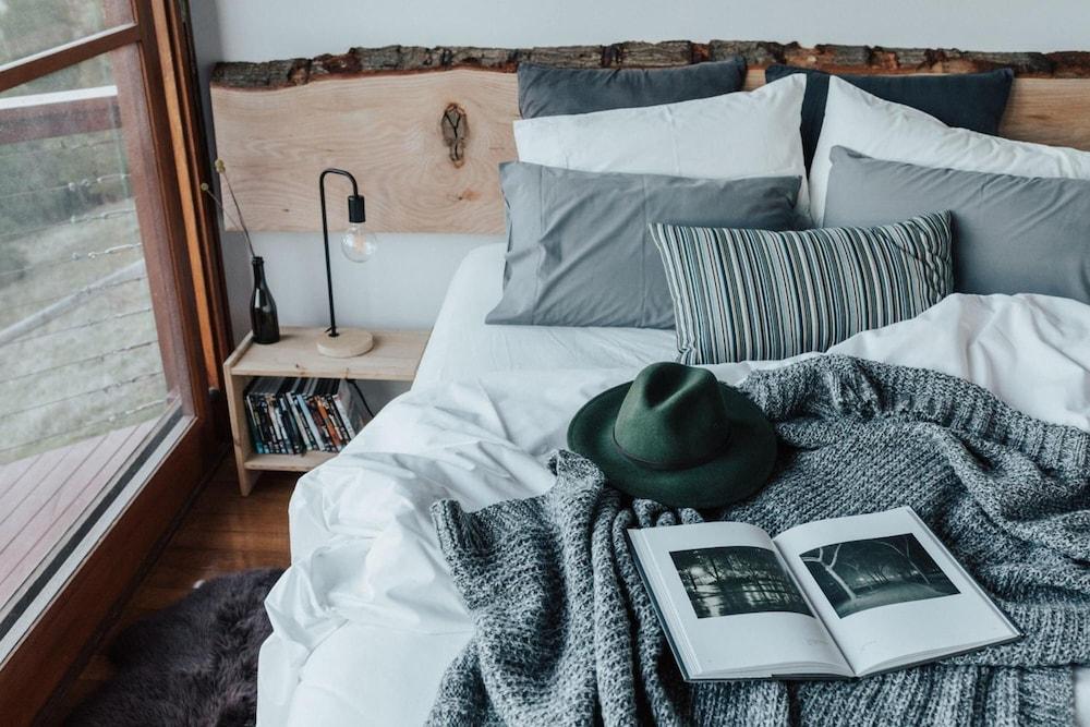 Kangaroo Ridge Retreat