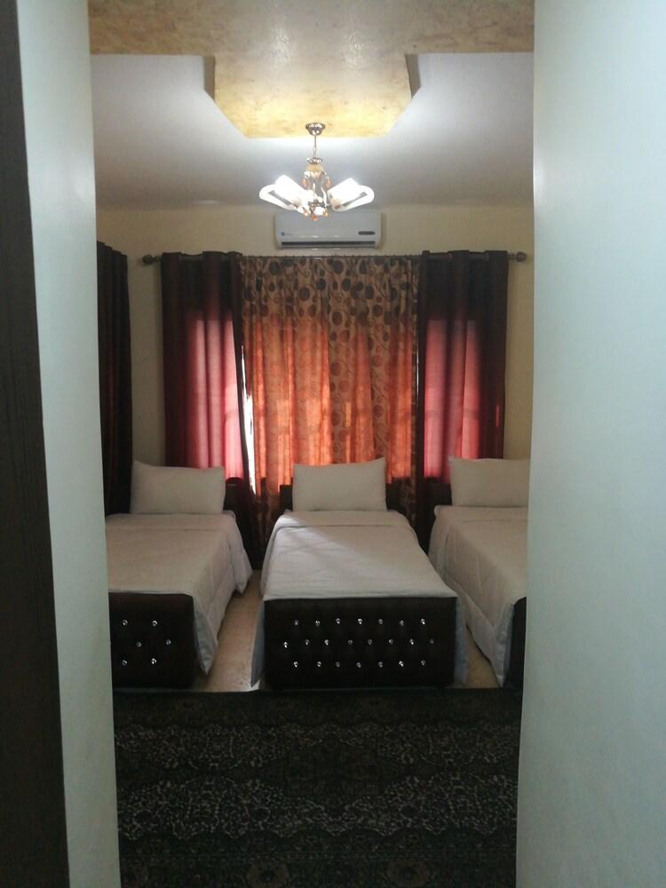 Andaleeb Hotel