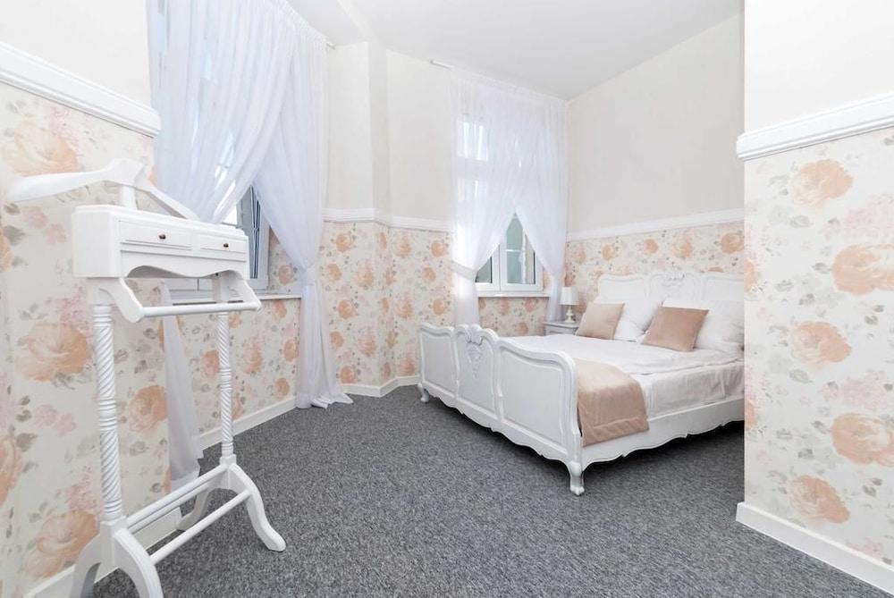 PREMIUM - Bed & Breakfast