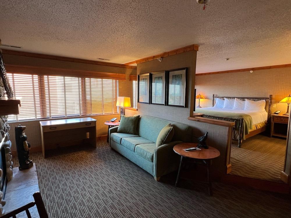 Splash Universe Resort