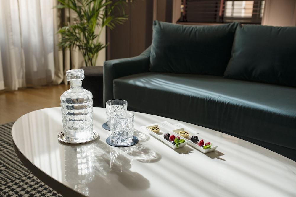 Elizabeth Unique Hotel