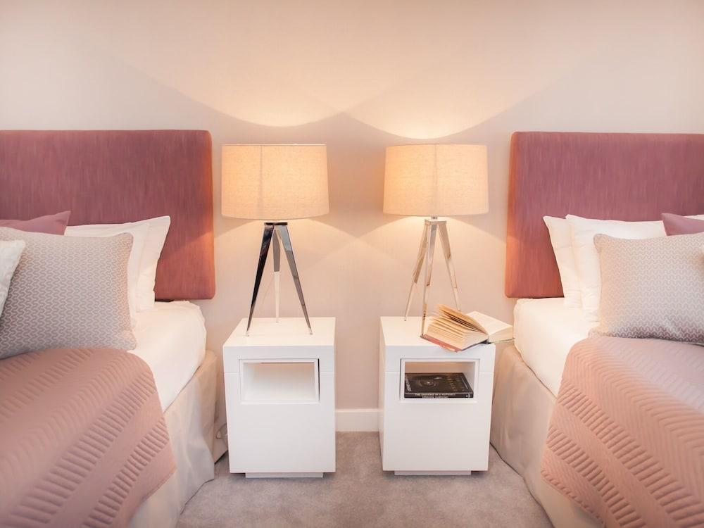 Henge House - Sarsen Apartment