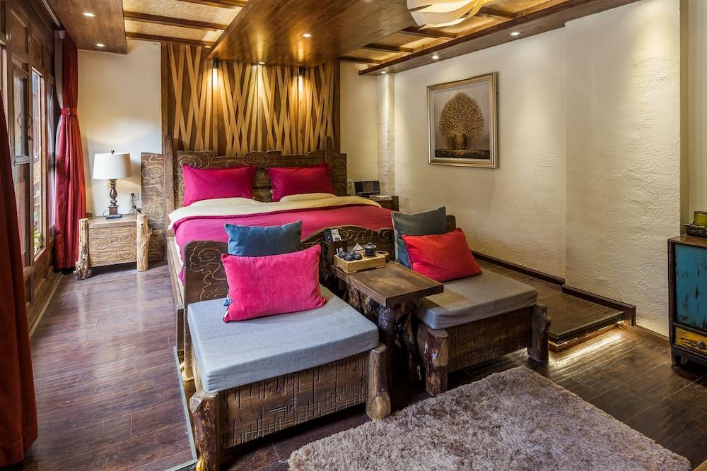 Blooming Island Baisui Yuan