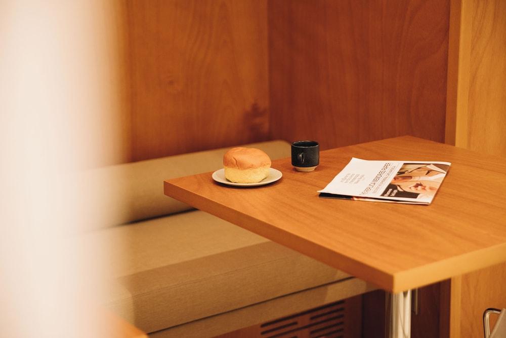 H La Paloma Boutique