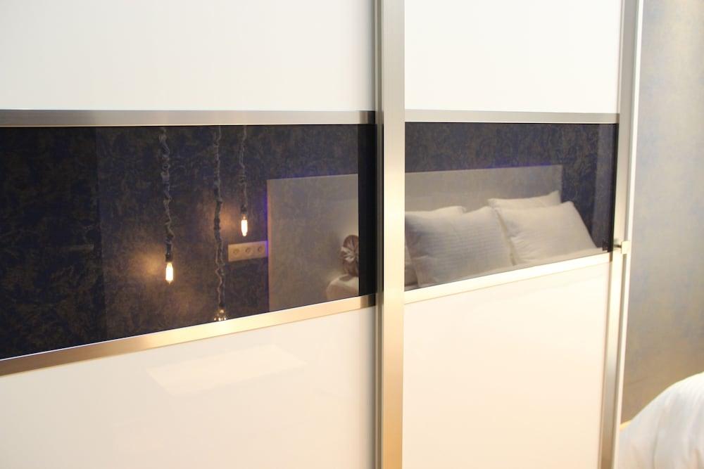 Super Luxury Apartments