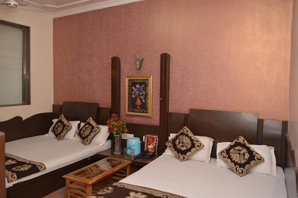 Hotel Yatri International G.H