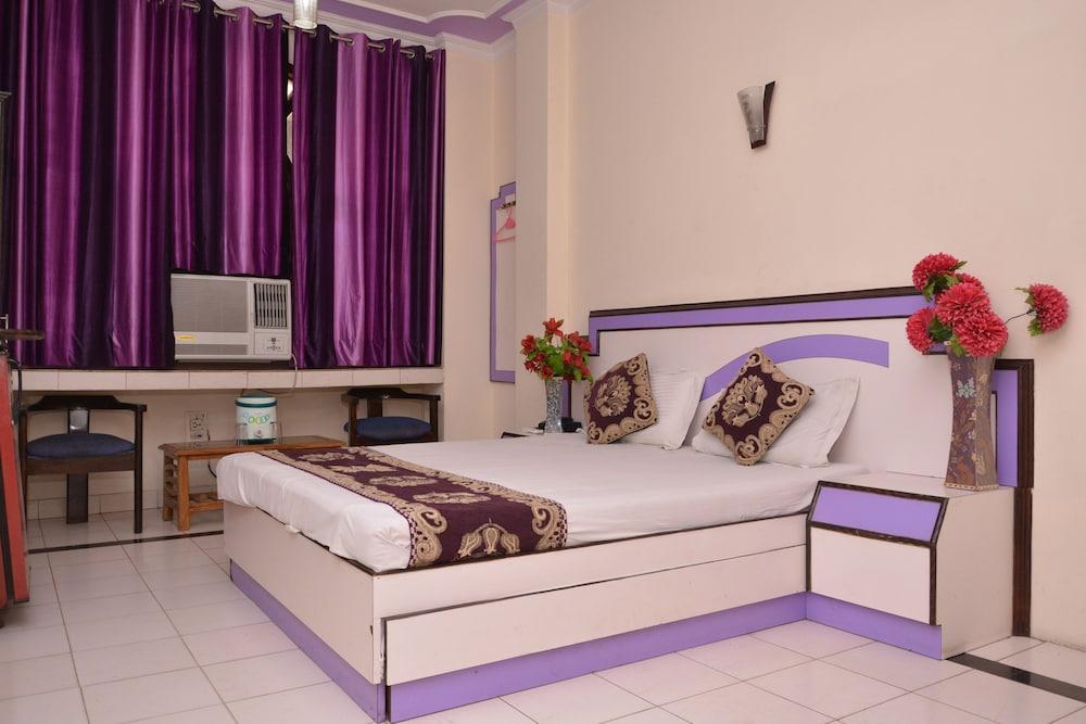 Hotel Yatri International G.H