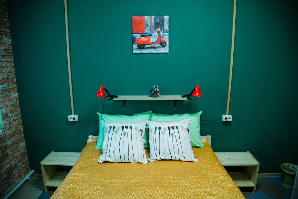 Nice Hostel on Peterburgskaya