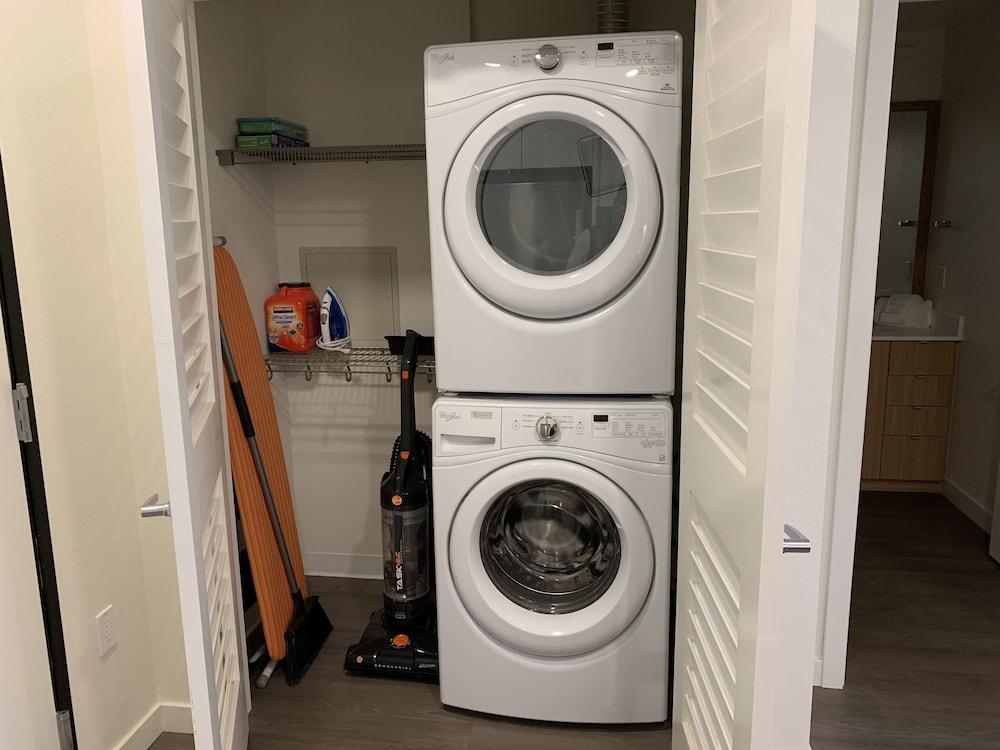 Domicile Suites at Marina SLU