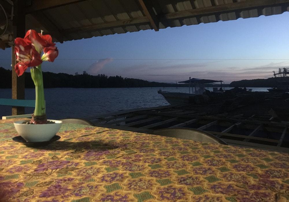 Bakau Hijau Riverlodge - Hostel