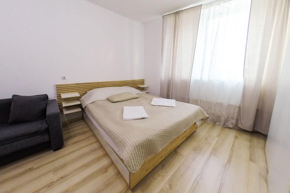 Stepan Razin 2 Apartments