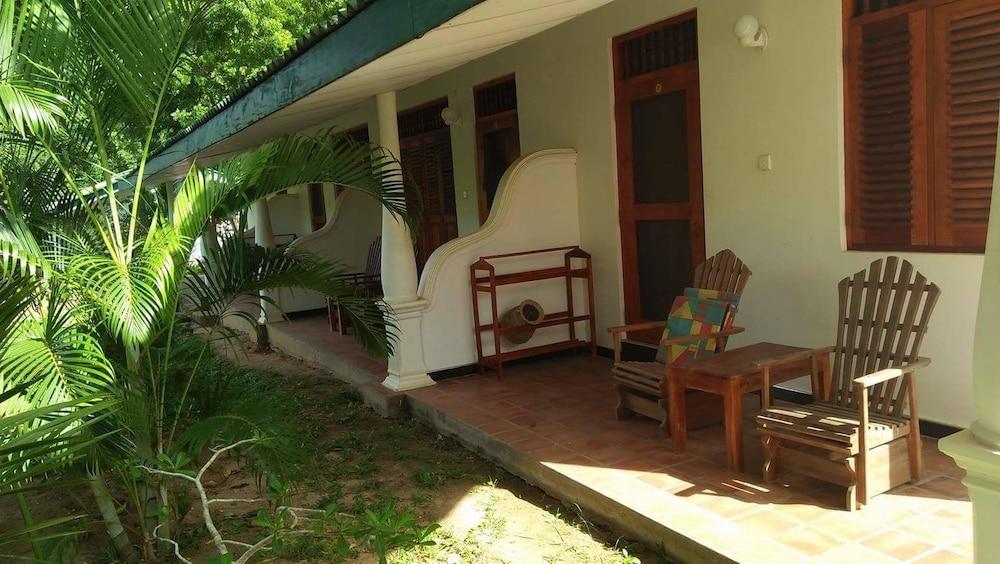 rocky villa towerist geust house