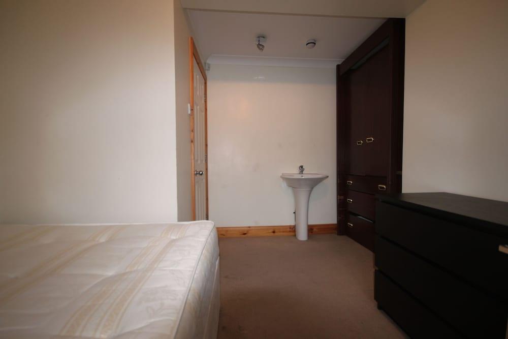 Draycott Guest House