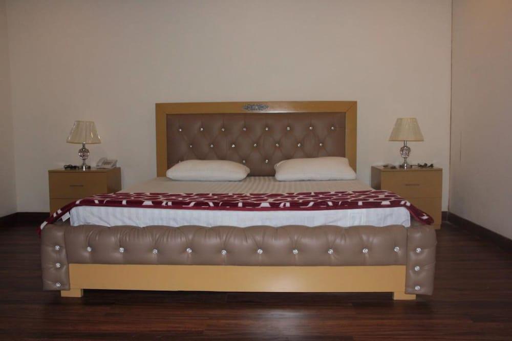 Grand Millennium Hotel Lahore