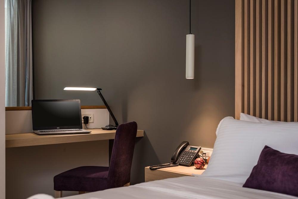 Trianon Luxury Apartments & Suites