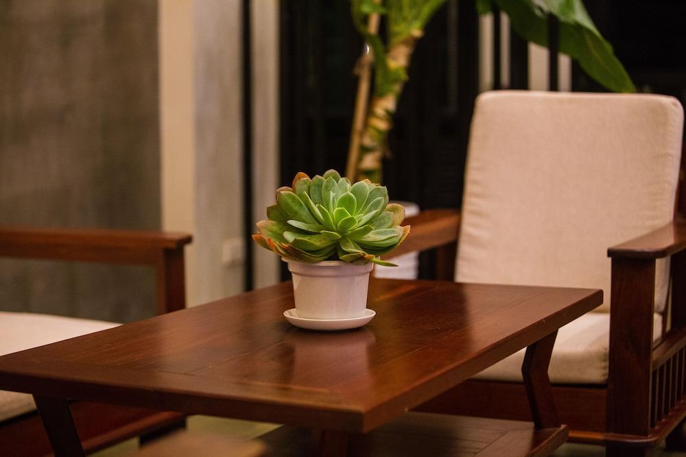 Bayon Modern Residence