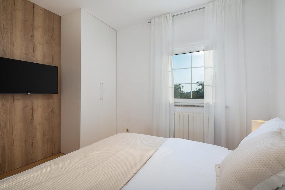 Apartments Arausa with Pool