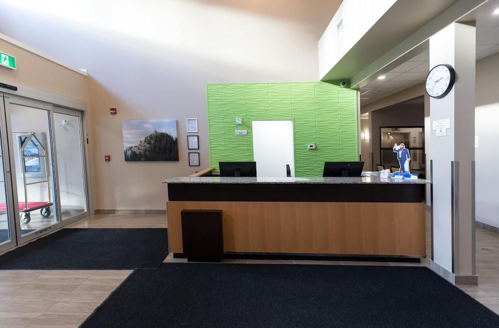 Super 8 by Wyndham Canmore