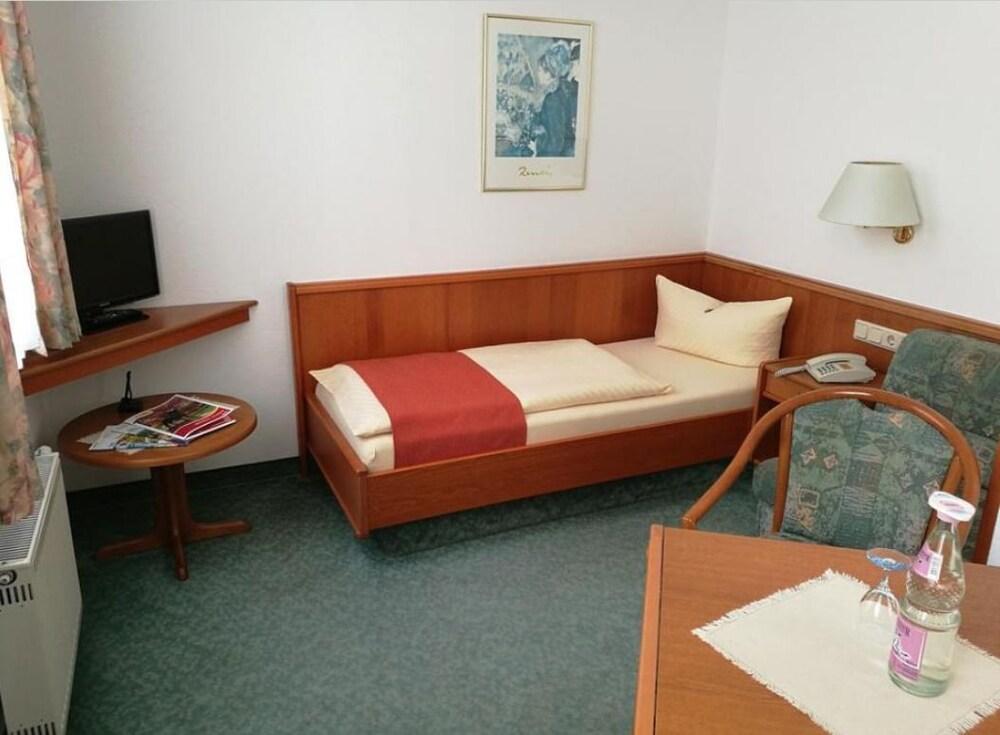 Hotel-Pension Am Kurpark