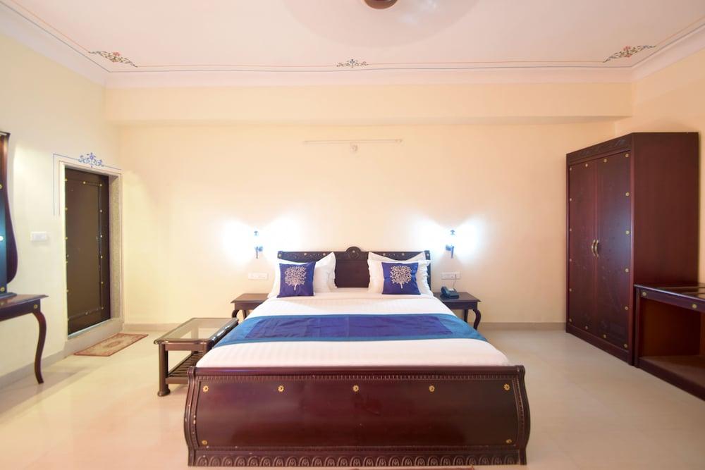 Menal Jungle Safari Resort