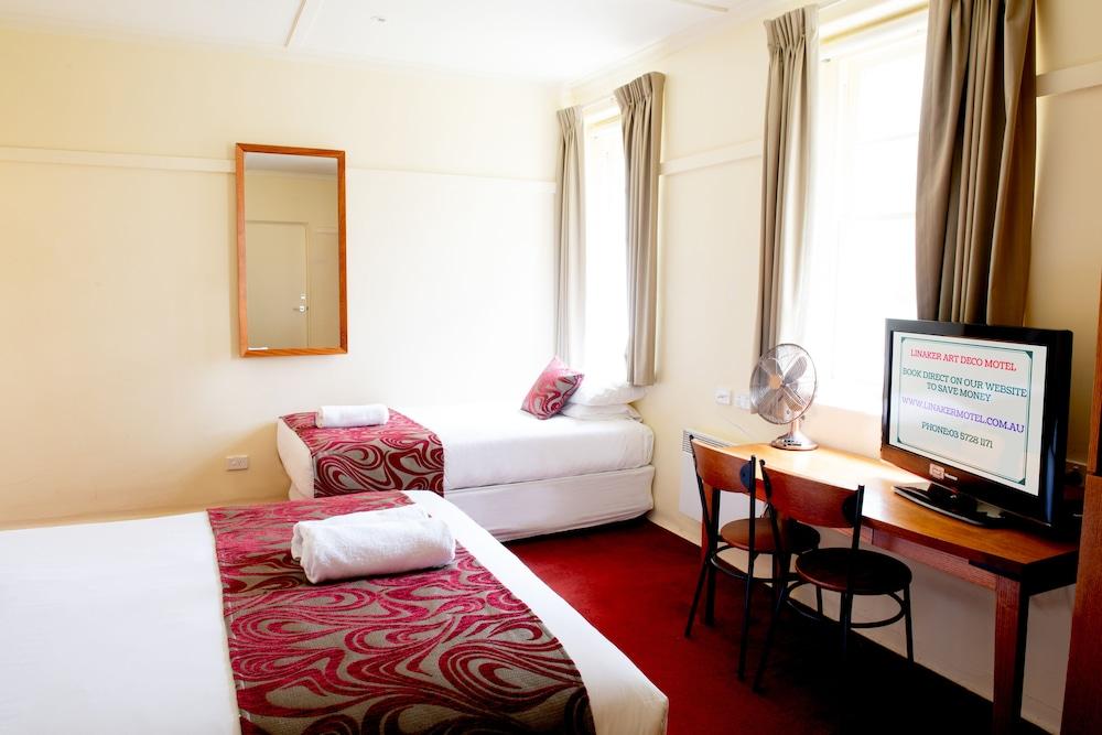 Linaker Art Deco Motel