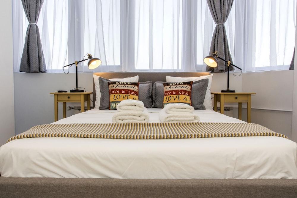 Studio L by MRG Apartments