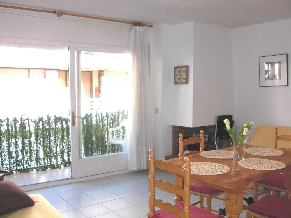 Rosesapparts Puig Rom Costa Roses