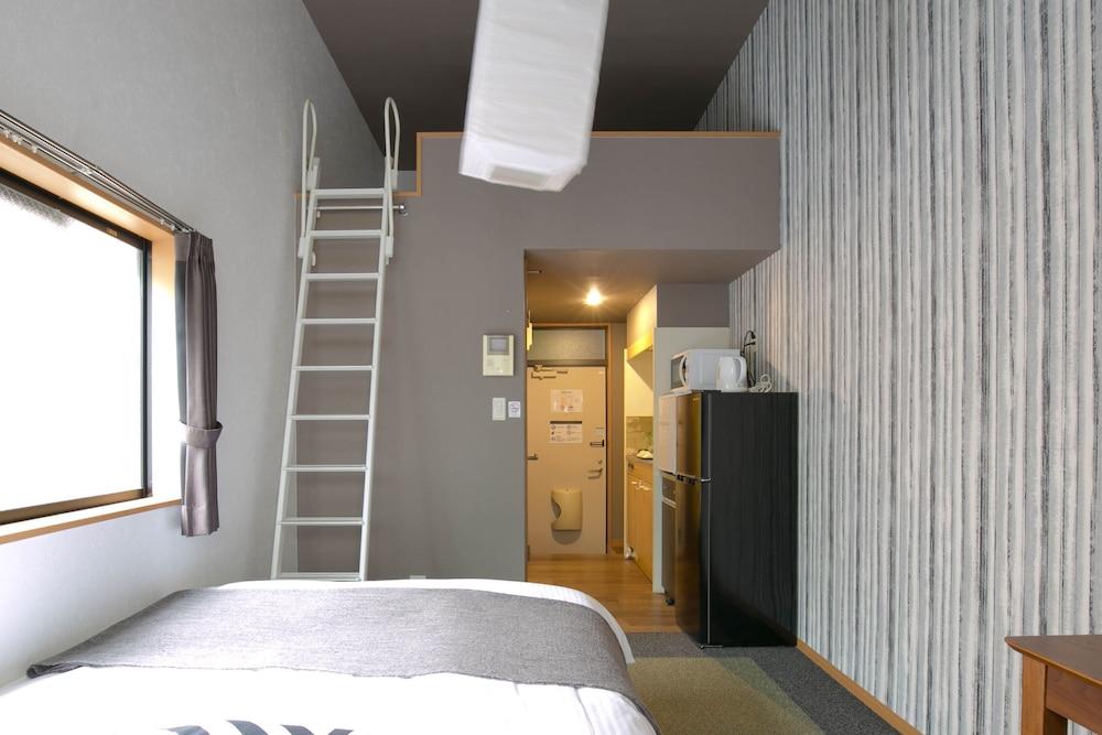 Tranquille Sumiyoshi