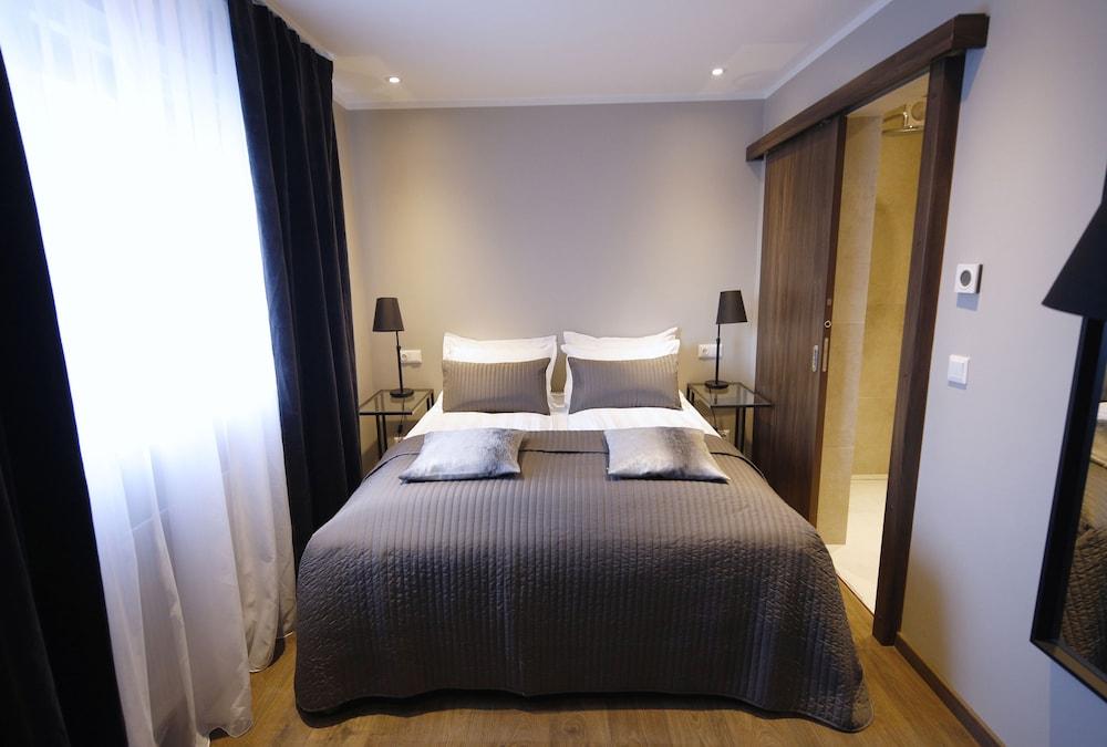 Keflavik Micro Suites