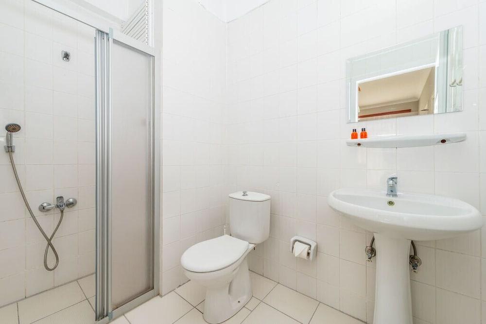 The S Apart & Suites Hotel