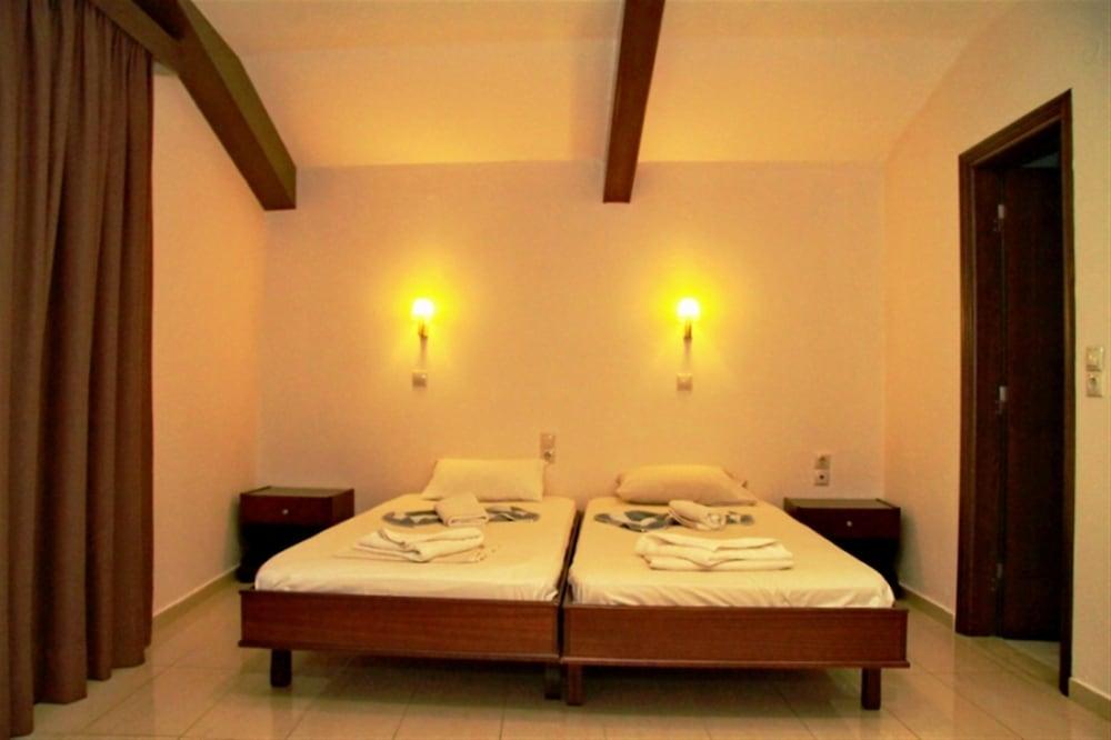 24 Seven Boutique Hotel