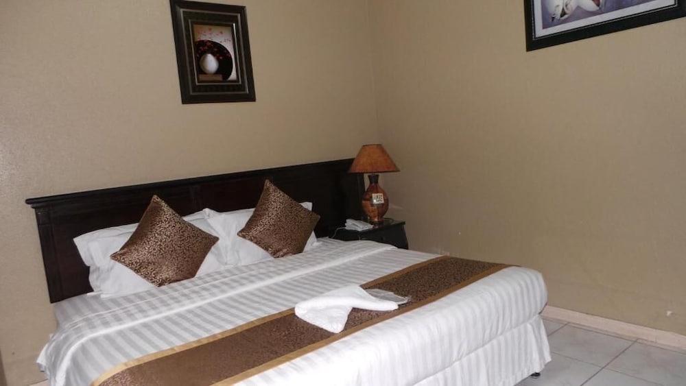 Aparthotel Massara House 3 for Singles