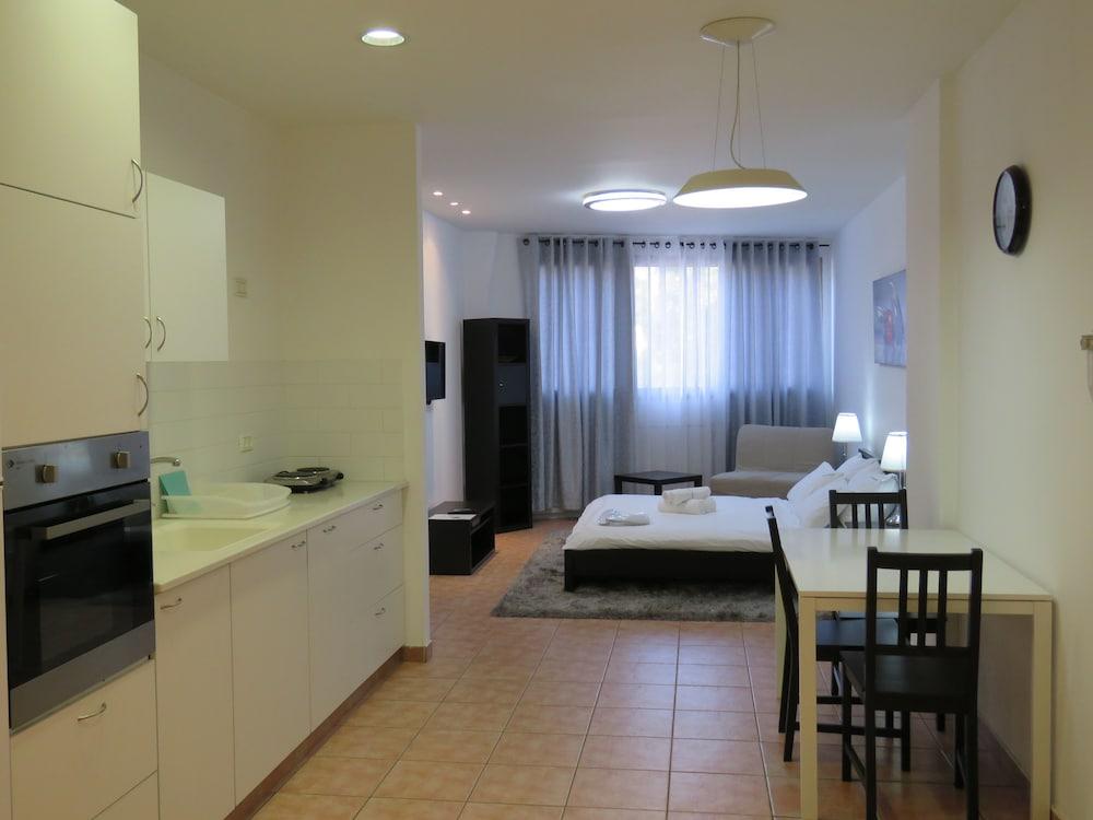 Star Apartments Petah Tikva