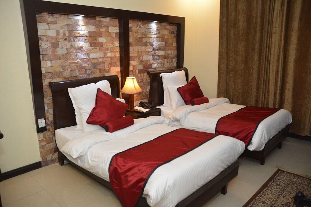 Shangrila Hotels & Resorts