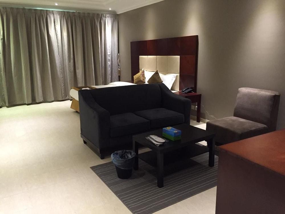 Danar Hotel Apartments 2