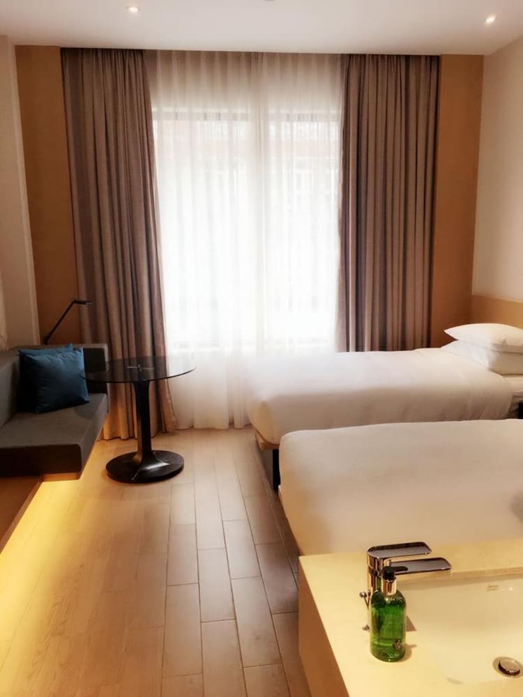 Fairfield by Marriott Shanghai Jingan