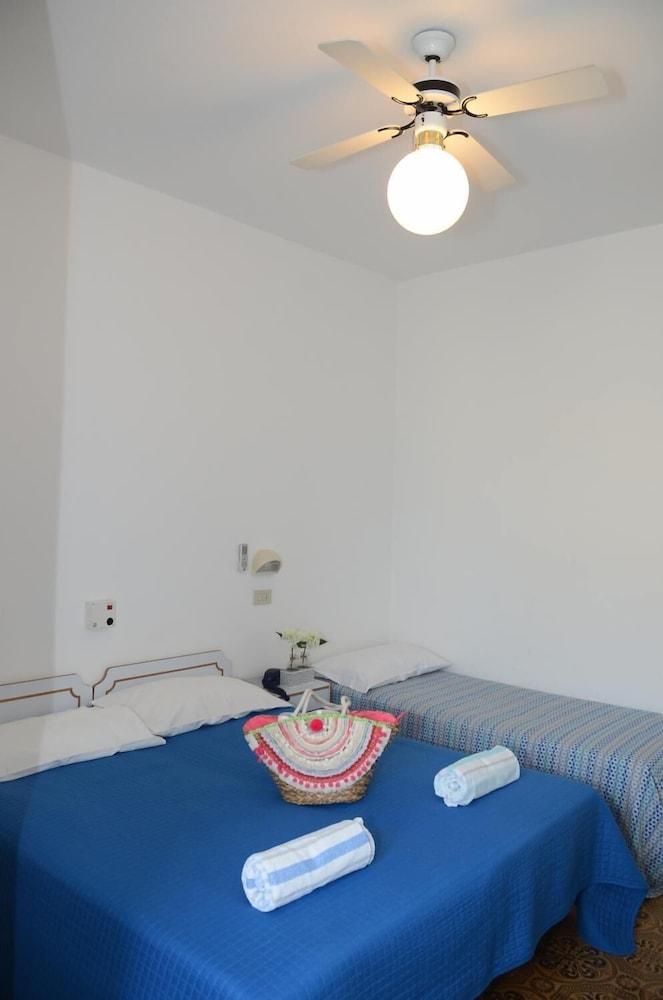 Hotel Pensione Elena