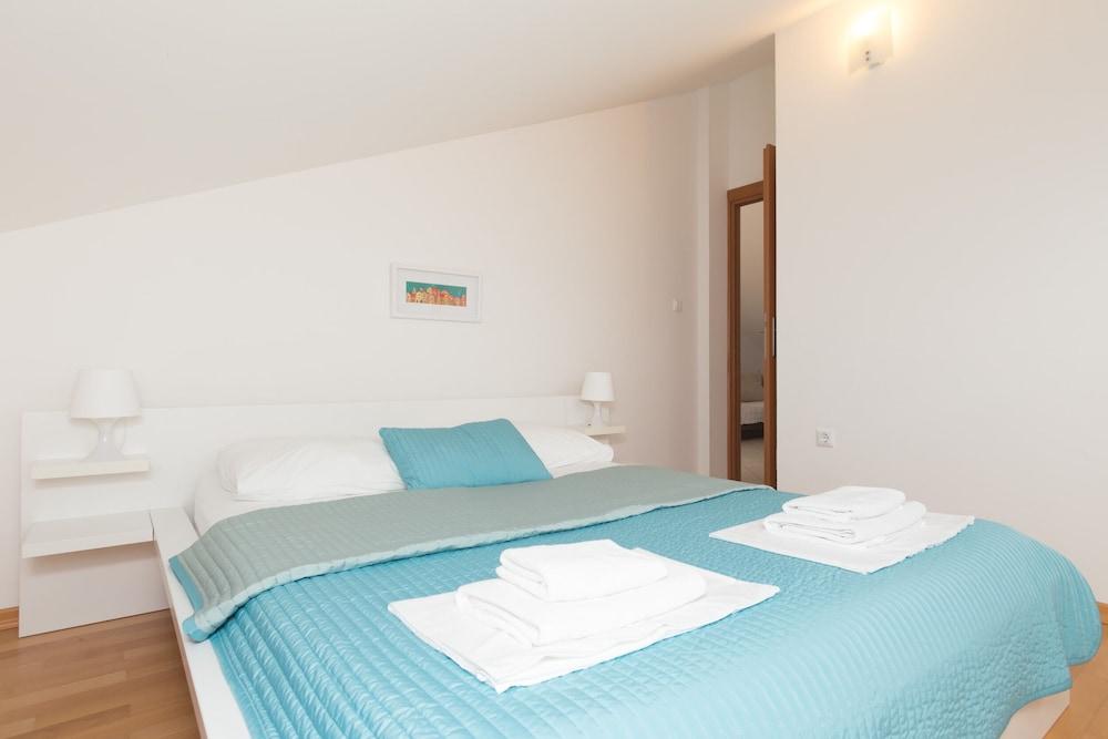 Mazuranic Apartments