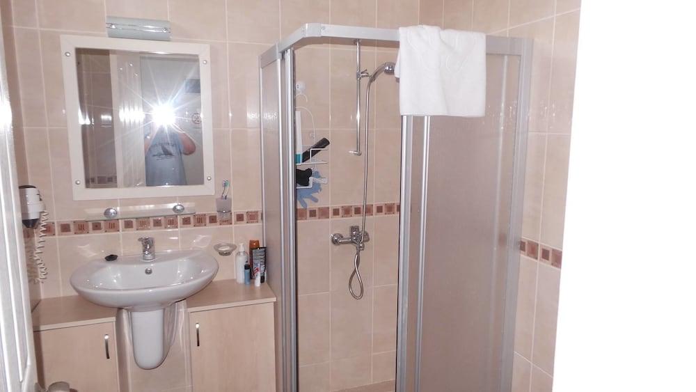 Orka Village Complex