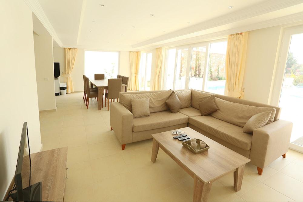 Orka Olivia Gold Villas