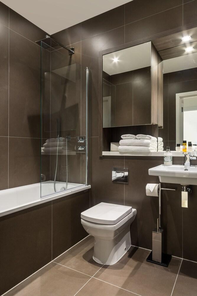 Spacious and Modern apartments Heathrow